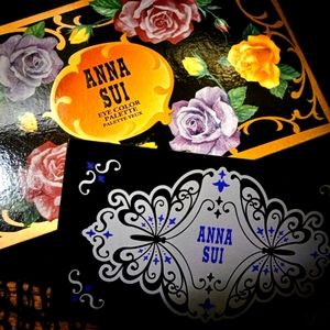 Anna Sui Shadow Palettes